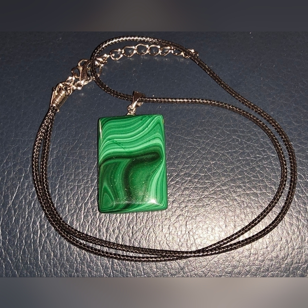 1pc Natural Malachite Stone Pendant Necklace - Bohemian  3cm/1.18in  2cm/0.79in